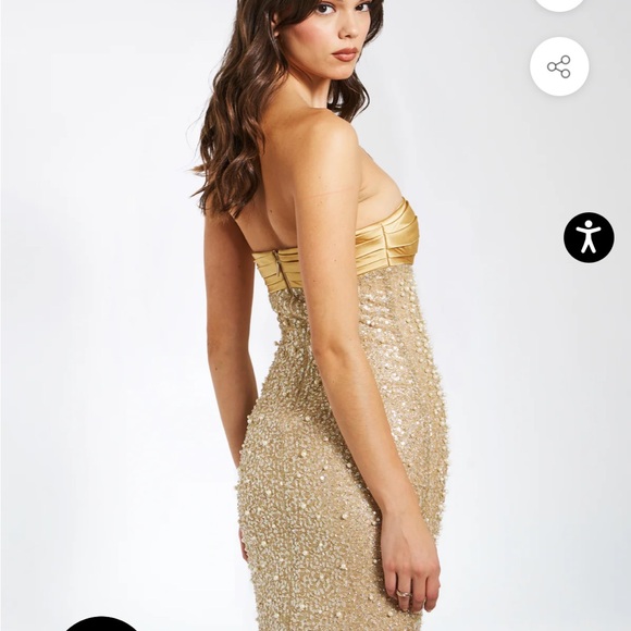 Miss circle beaded gold gown with white peals - Picture 4 of 5